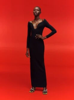 The Sanna Maxi Dress In Black -Paramount Dresses Store 02 15 SolaceLondon 01 018 v1