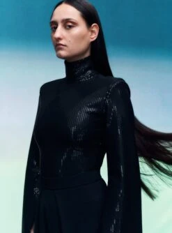 The Remy Top In Black -Paramount Dresses Store 05 04 SolaceLondon PF21 05 052 v2 Lifted