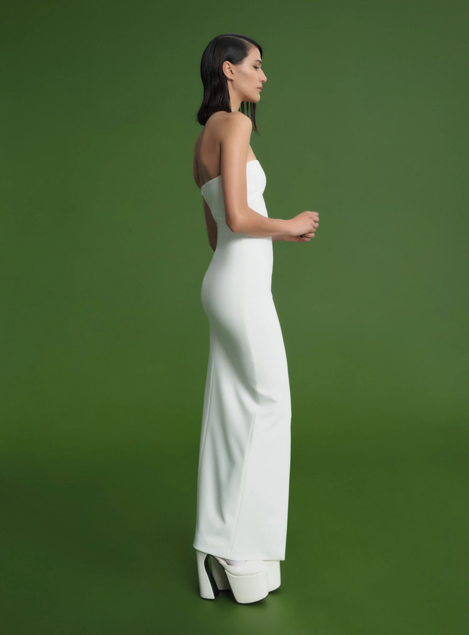 The Bysha Maxi Dress In Cream 4 The Bysha Maxi Dress In Cream - Image 2