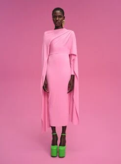 The Tilda Midi Dress In Bubblegum 7 The Tilda Midi Dress In Bubblegum -Paramount Dresses Store 211119 SolaceLondon PF22 Look 35 007 v1