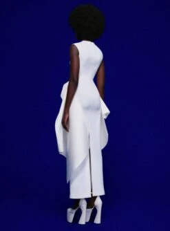 The Renn Maxi Dress In Cream -Paramount Dresses Store 220121 SolaceLondon FW22 38 012 v1