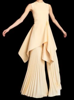 The Pippa Top In Ivory -Paramount Dresses Store 220411 SolaceLondon RS23 56 041