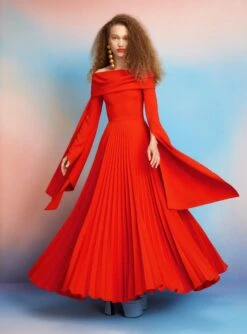 The Henley Skirt In Red