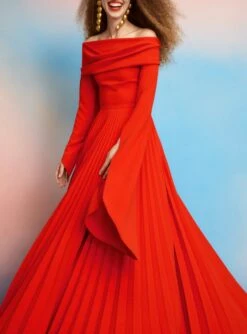 The Henley Skirt In Red 8 The Henley Skirt In Red -Paramount Dresses Store 220715 SolaceLondon SS23 22 176 R1 f3238a0d 5597 4d05 9649 057250080518