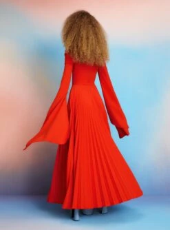 The Henley Skirt In Red 9 The Henley Skirt In Red -Paramount Dresses Store 220715 SolaceLondon SS23 22 207 R1 5dfb1e03 6201 4f8f 929c 319c2b20b1e0