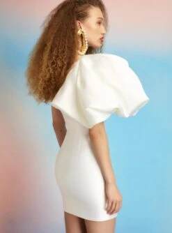 The Hayes Mini Dress In Cream -Paramount Dresses Store 220715 SolaceLondon SS23 28 122 R1