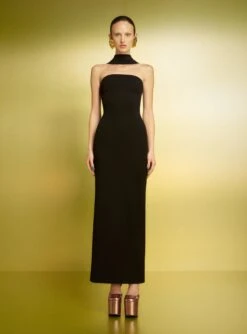 The Amari Maxi Dress In Black -Paramount Dresses Store 221020 SolaceLondon PF23 11 007 R1 fb7775a0 e1bb 45c5 9f08 7100aaa25481
