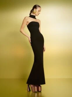 The Amari Maxi Dress In Black -Paramount Dresses Store 221020 SolaceLondon PF23 11 023 R1