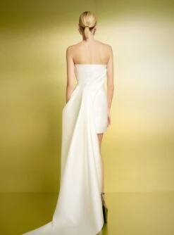 The Meyer Mini Dress In Cream -Paramount Dresses Store 221020 SolaceLondon PF23 18 104 R1