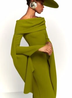 The Arden Maxi Dress In Sweet Pea Green -Paramount Dresses Store 230309 SolaceLondon RS23 06 043 R1