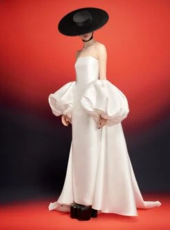 The Lea Maxi Dress In Cream 8 The Lea Maxi Dress In Cream -Paramount Dresses Store 230309 SolaceLondon RS23 16 051 R1