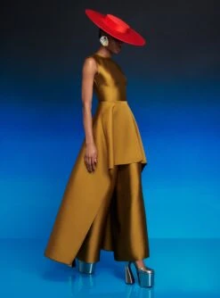 The Avena Jumpsuit In Gold -Paramount Dresses Store 230309 SolaceLondon RS23 52 078 R1