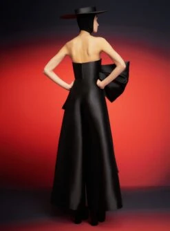 The Nadina Top In Black -Paramount Dresses Store 230309 SolaceLondon RS23 69 062 R1