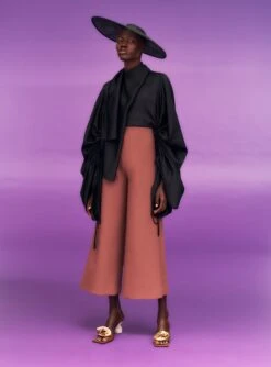 The Tala Top In Black -Paramount Dresses Store SOLACE LONDON OS30041 TALA TOP BLACK 1